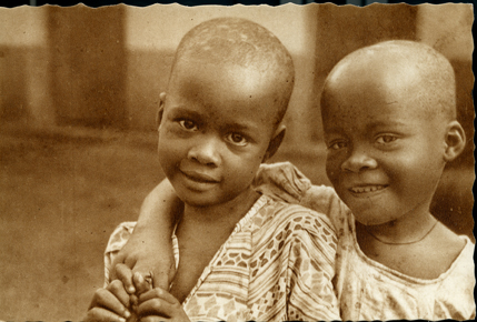 Petite Jumelles Orphelines (Little Orphan Twins)