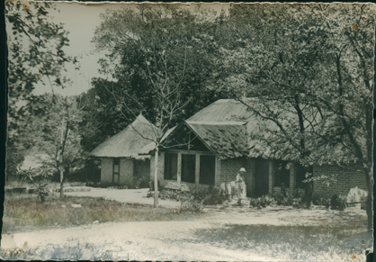 Une Maison Missionnaire de Senanga (A Missionary House of Senanga)